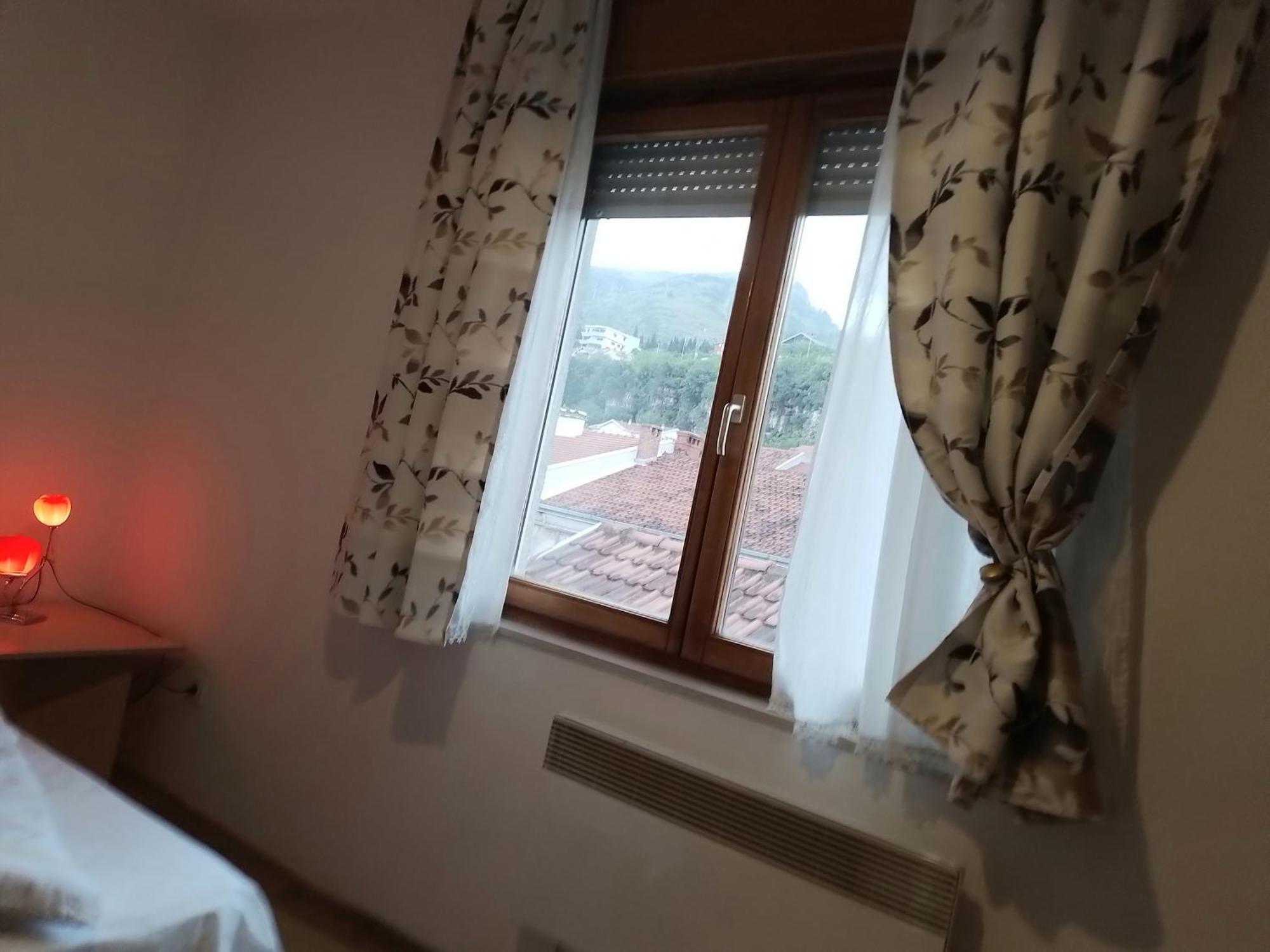 Guesthouse Sanja - Apartments 212 Mostar Eksteriør bilde